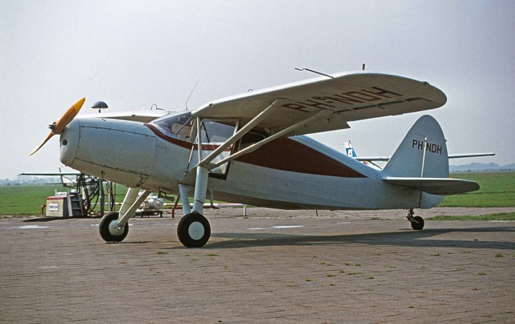 Fairchild PH-NDH vanaf 1949 tot 1979 op EHHV