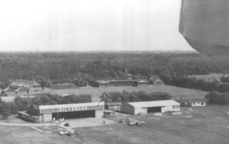 Grote hangaar 1960