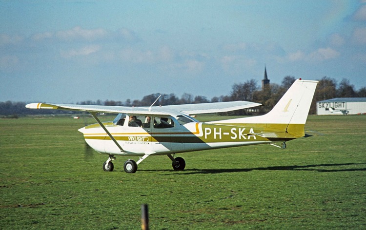 PH-SKA