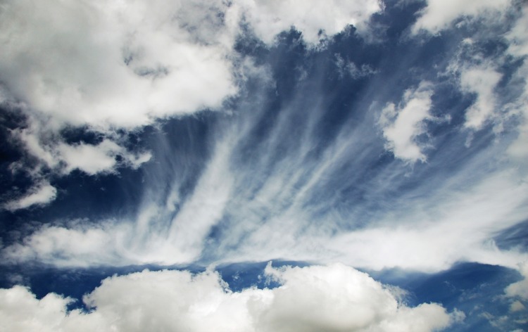 Wolkenlucht boven Hilversum